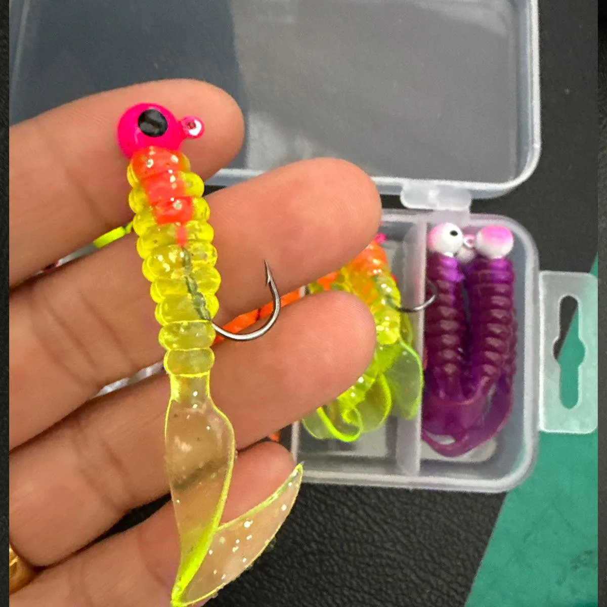 20PCS Soft Fishing Lures Bionic Worm Artificial Bait for Bass Trout Freshwater