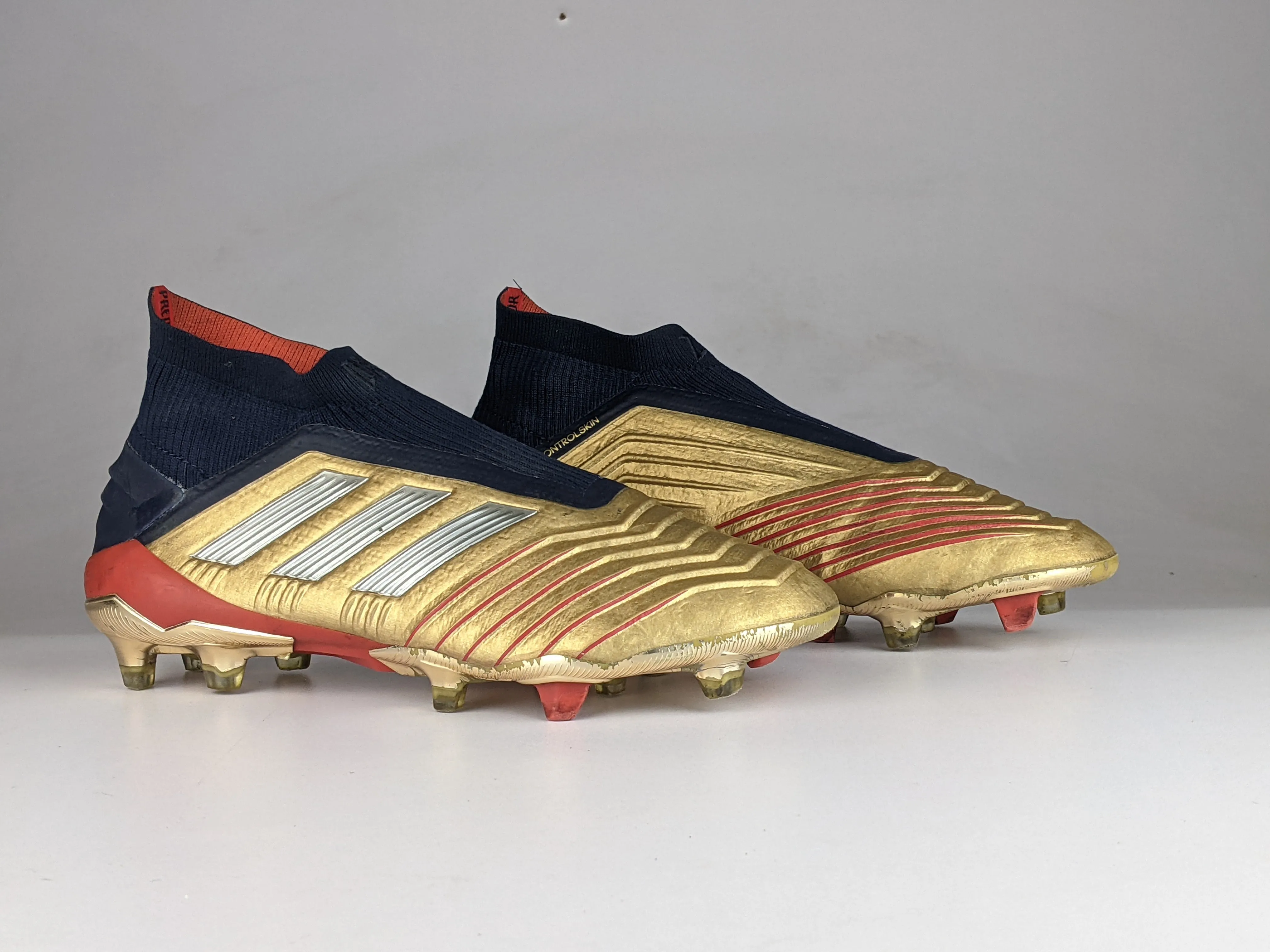 adidas Predator 19  ZIDANE/BECKHAM Icon FG/AG - Gold Metallic/Silver Metallic/Navy LIMITED EDITION
