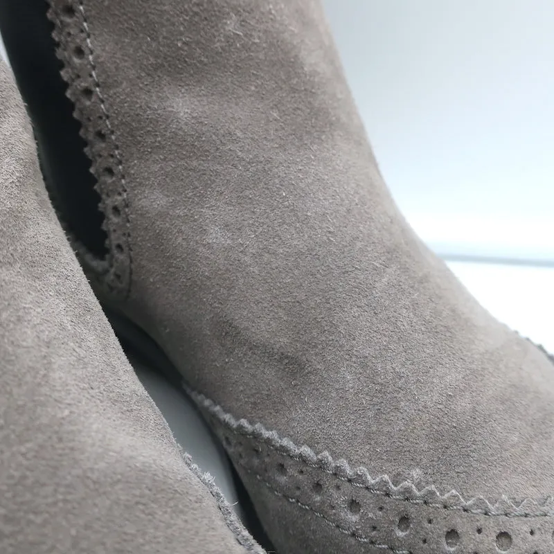 Balenciaga Wingtip Chelsea Boots Gray Suede Size 39.5 Flat Ankle Boots