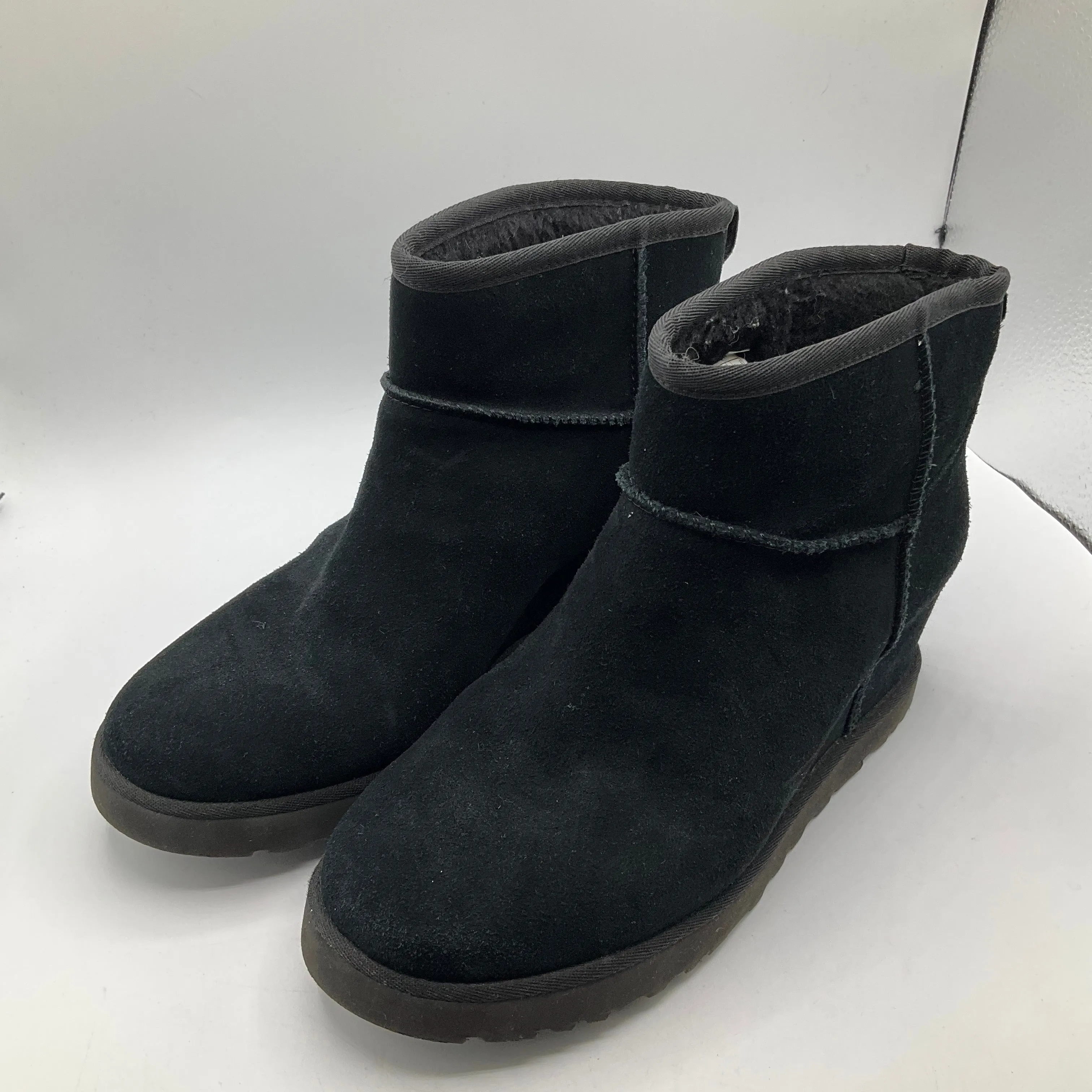 Boots Ankle Flats By Ugg In Black, Size: 10