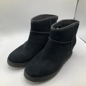 Boots Ankle Flats By Ugg In Black, Size: 10