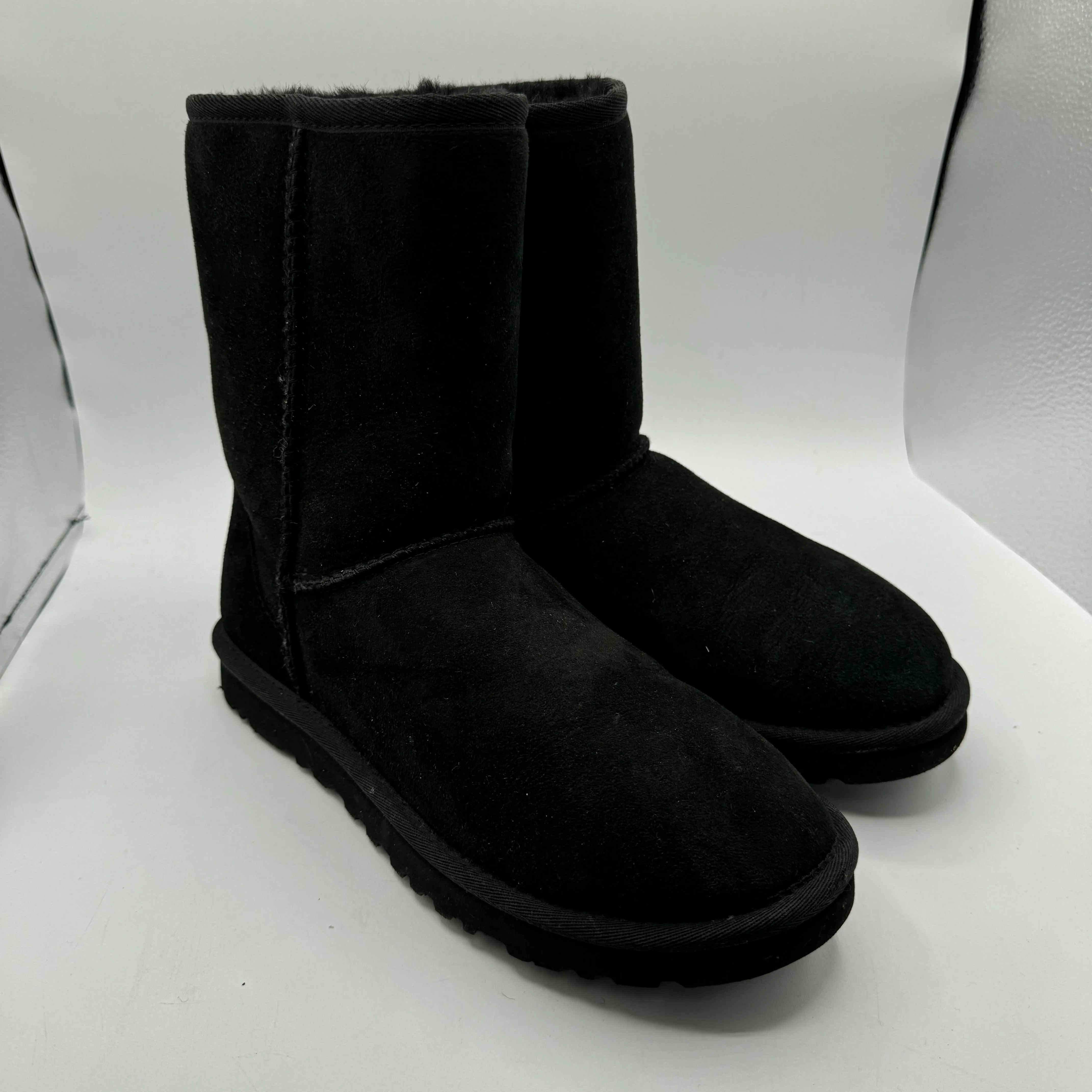 Boots Ankle Flats By Ugg In Black, Size: 8