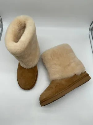 Boots Designer By Ugg In Tan, Size: 9