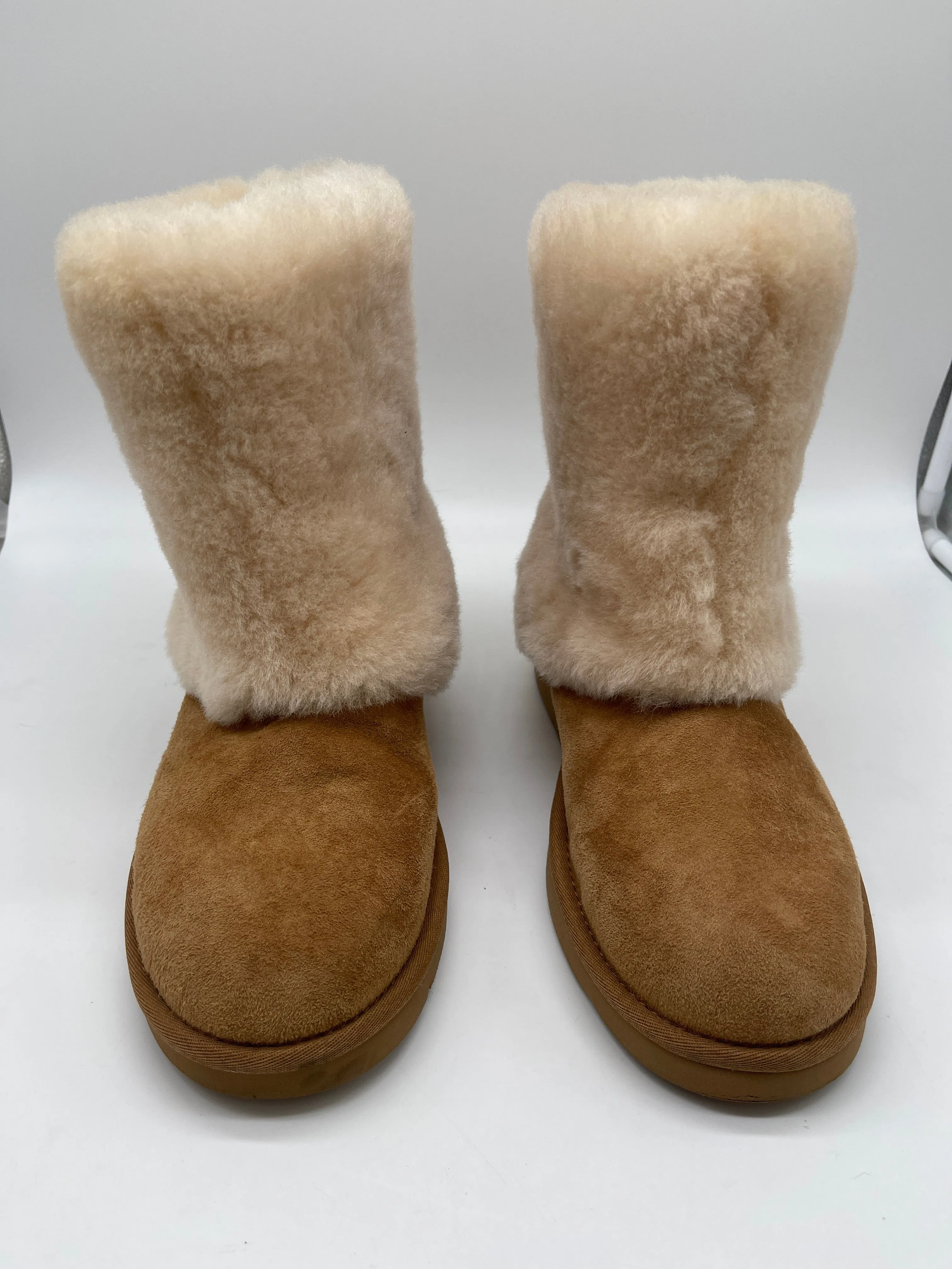 Boots Designer By Ugg In Tan, Size: 9