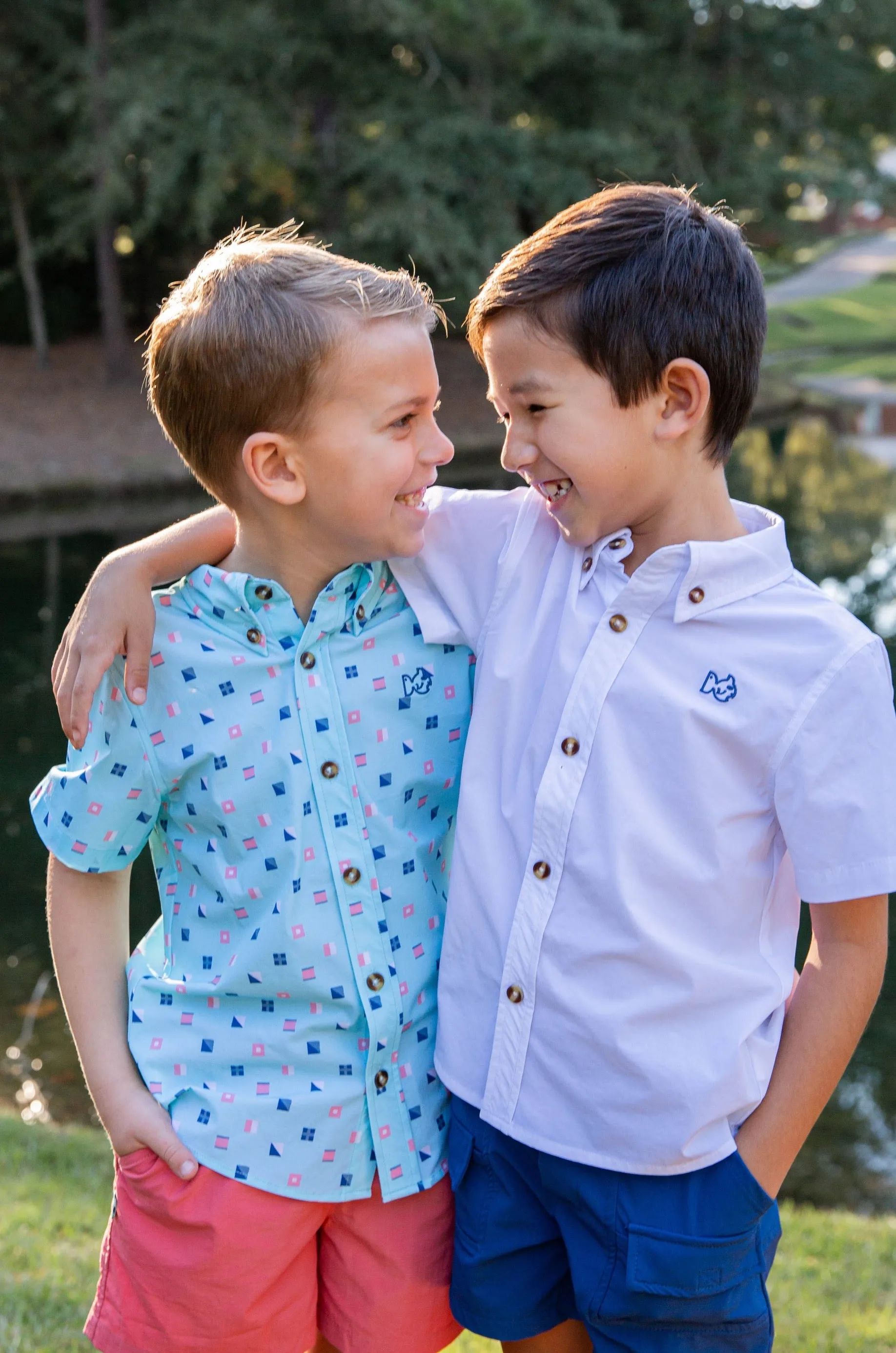 Boys' Short Sleeve Fishing Shirt in Solid Bright White