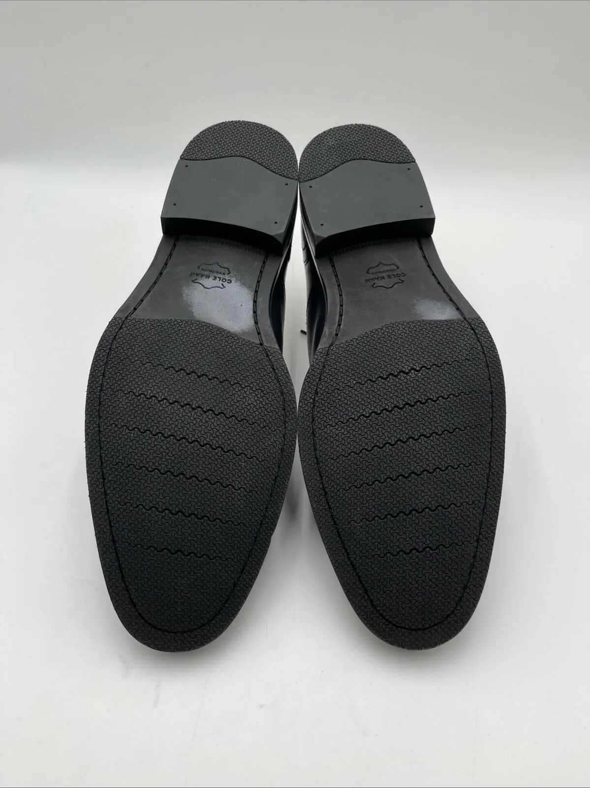 Cole Haan Men's Sawyer Cap Toe Oxford Loafers Black Size 12M - Very Good