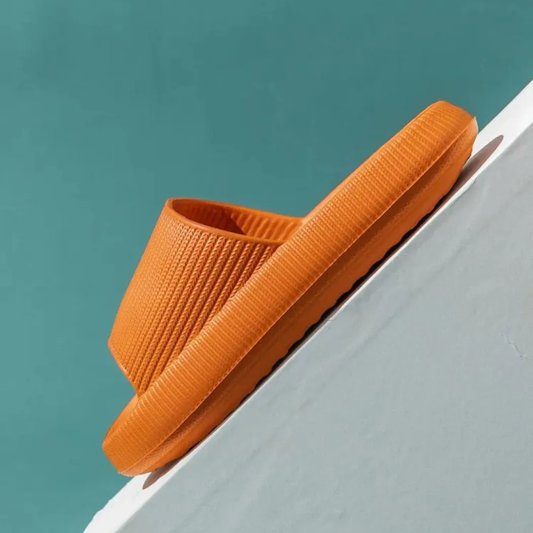 ComfySlides - All-Day Comfort