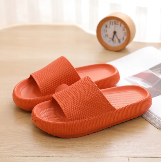 ComfySlides - All-Day Comfort
