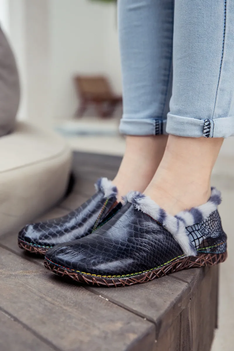 Fish Scales Embossed Woolen Lined Leather Loafer - Black
