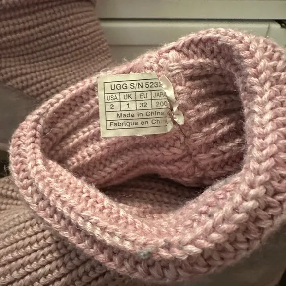 Girls Pink Knit Ugg Boots​
