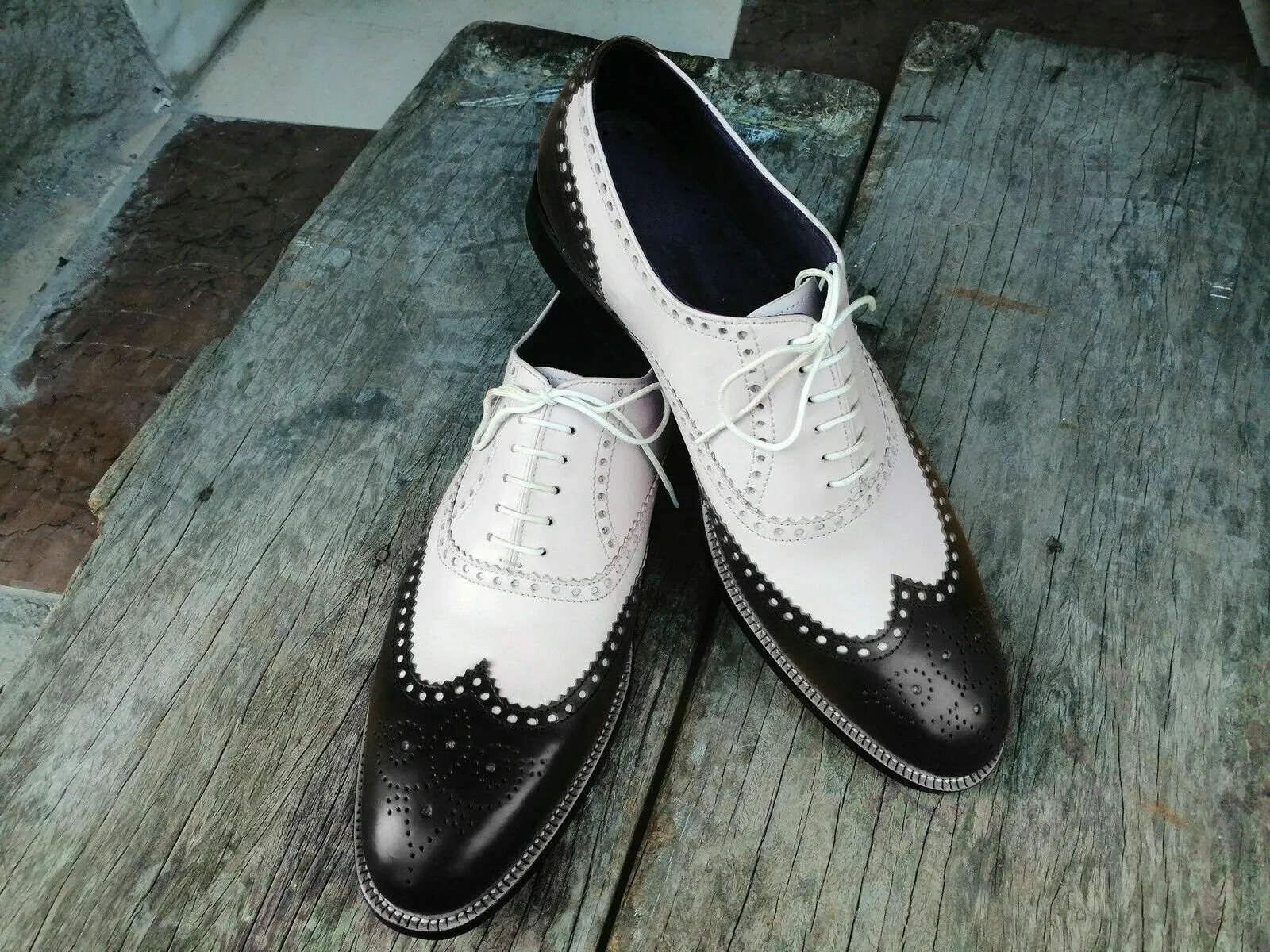 Handmade Two-tone Wingtip Brogue Dress Shoes for Men