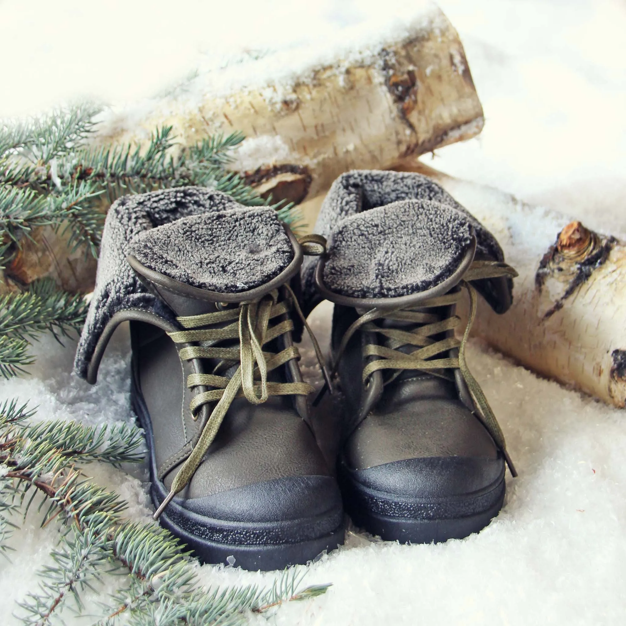 Jack Frost Booties in Sage