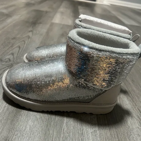 Kids Ugg Boots Silver Mirror