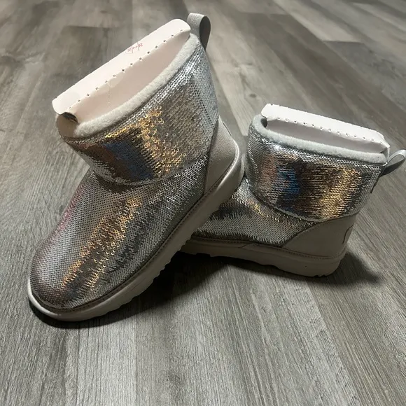 Kids Ugg Boots Silver Mirror