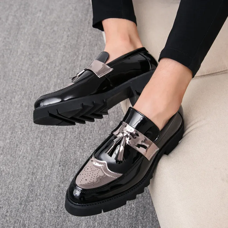 Men's Glossy Wingtip Brogue Dress Shoes with Tassel