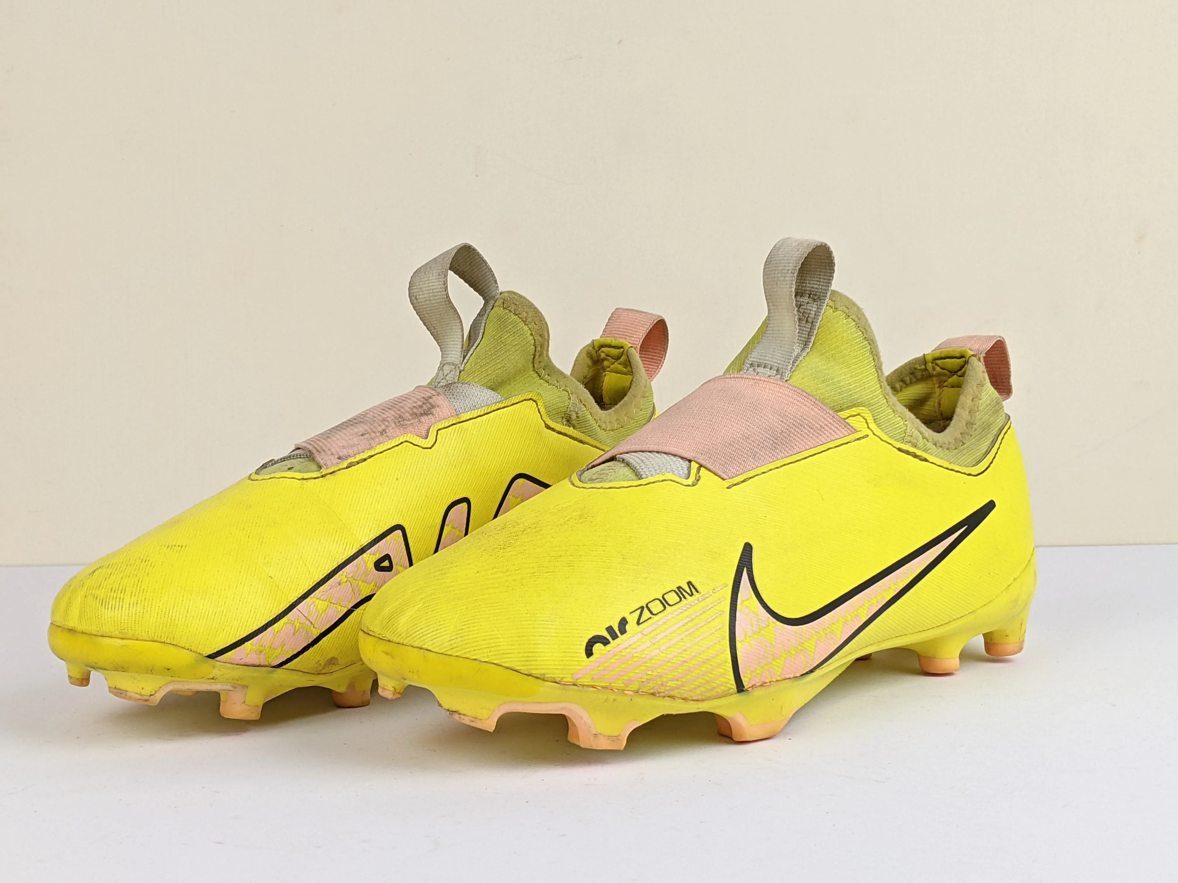 Nike Air Zoom Mercurial Vapor 15 Academy MG Lucent - Yellow Strike/Sunset Glow Kids