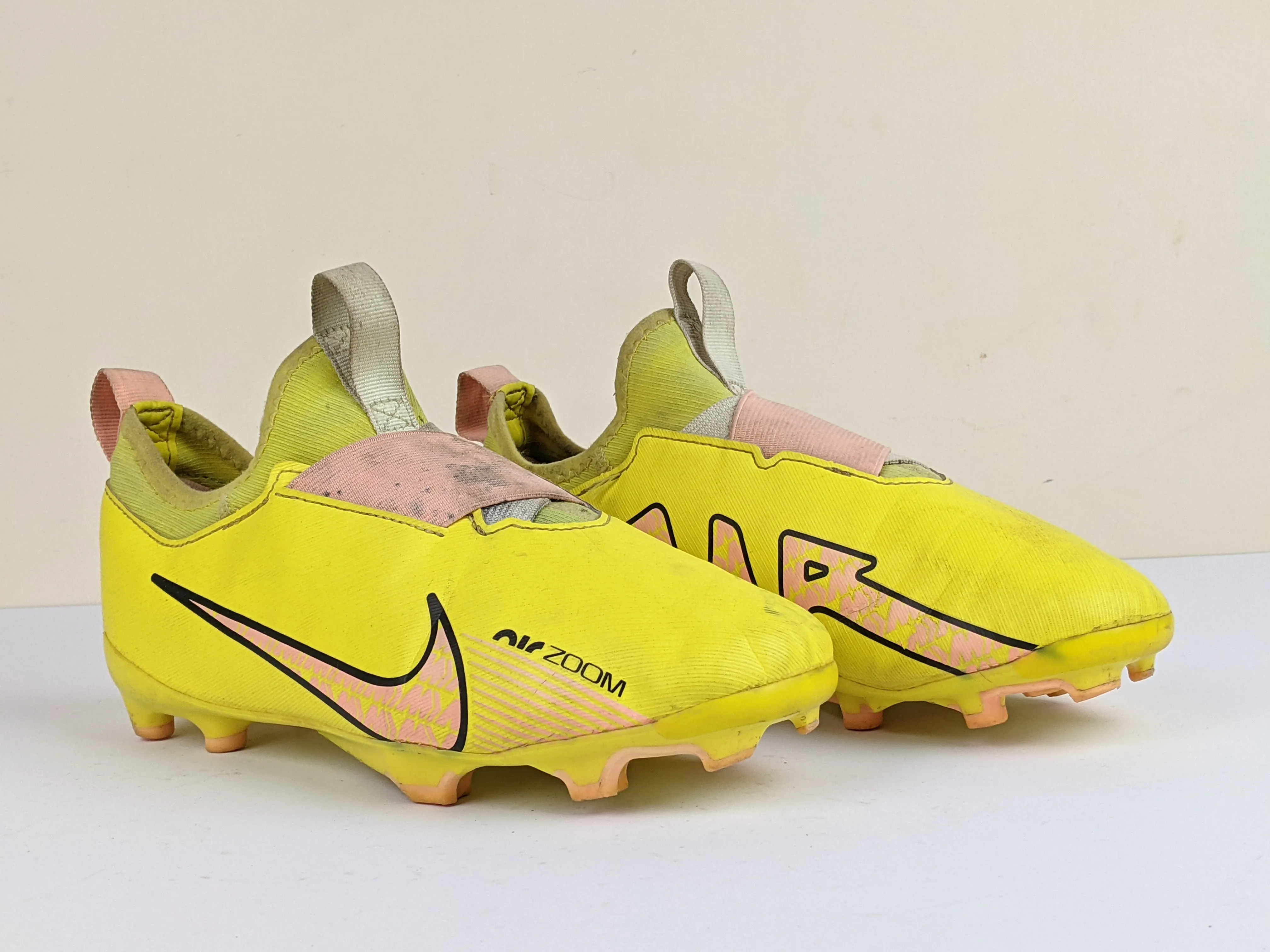 Nike Air Zoom Mercurial Vapor 15 Academy MG Lucent - Yellow Strike/Sunset Glow Kids