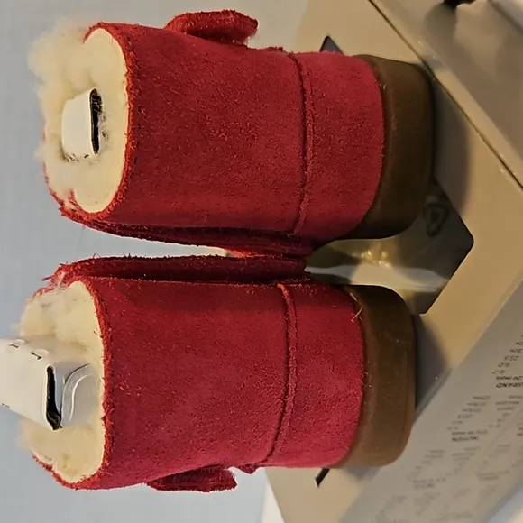 (NWB) INFANT UGG BOOTS