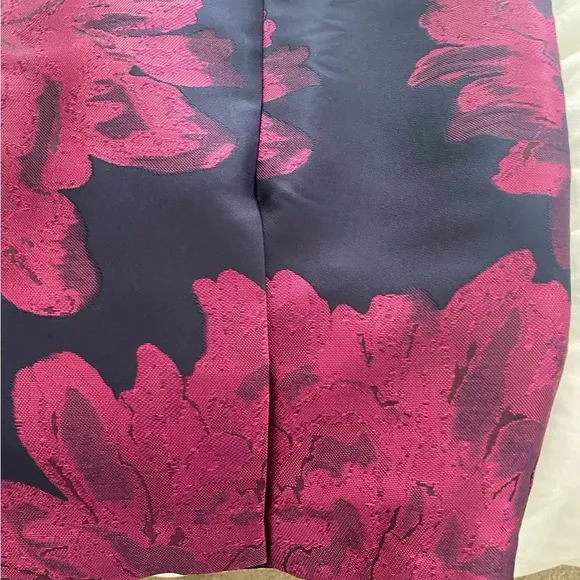 NWT Anthropologie Dress Hutch Floral Jacquard Berry and Navy, V- Neck Size 8