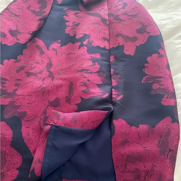 NWT Anthropologie Dress Hutch Floral Jacquard Berry and Navy, V- Neck Size 8
