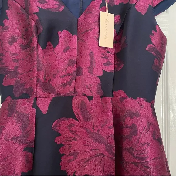 NWT Anthropologie Dress Hutch Floral Jacquard Berry and Navy, V- Neck Size 8
