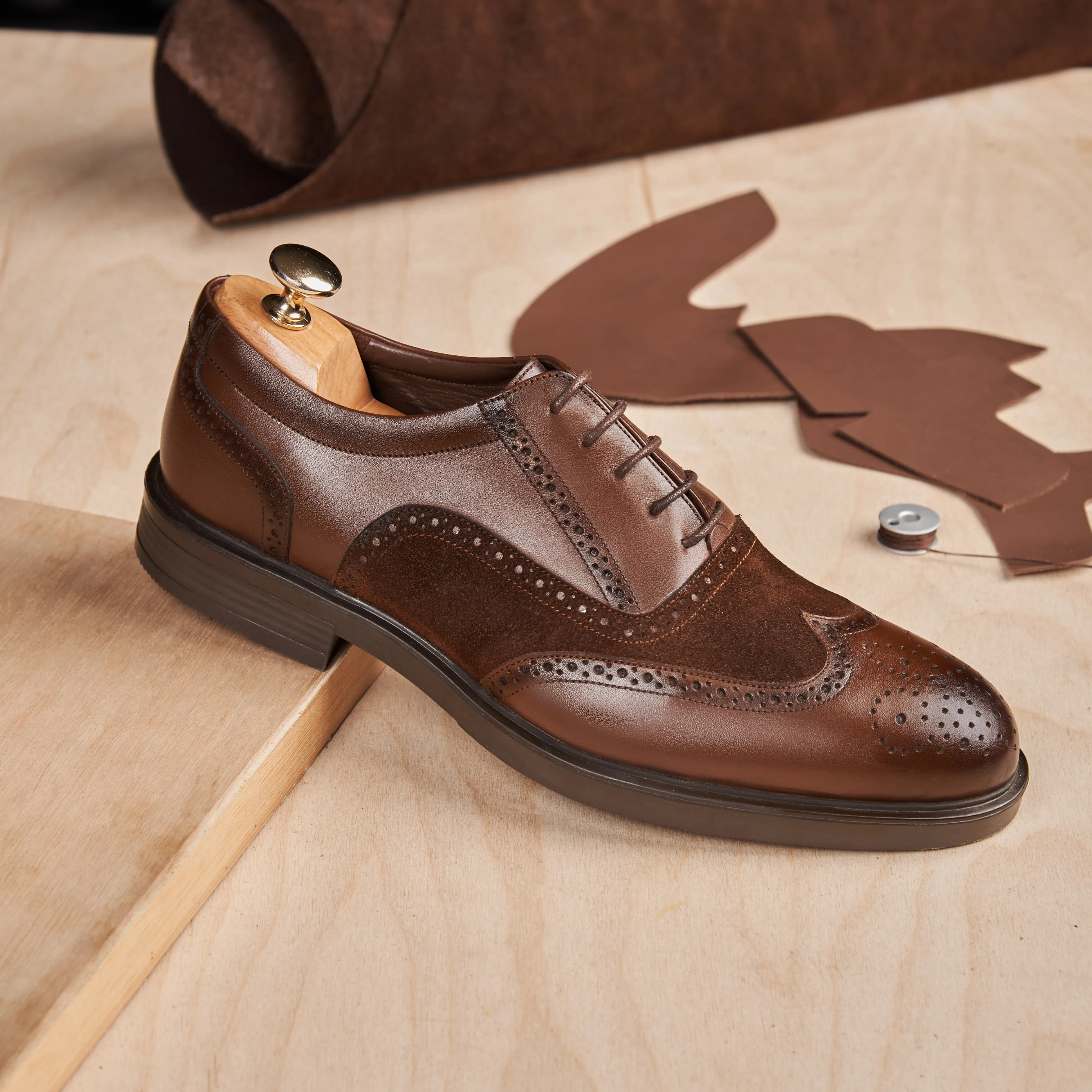 Oxford Brogue with Suede