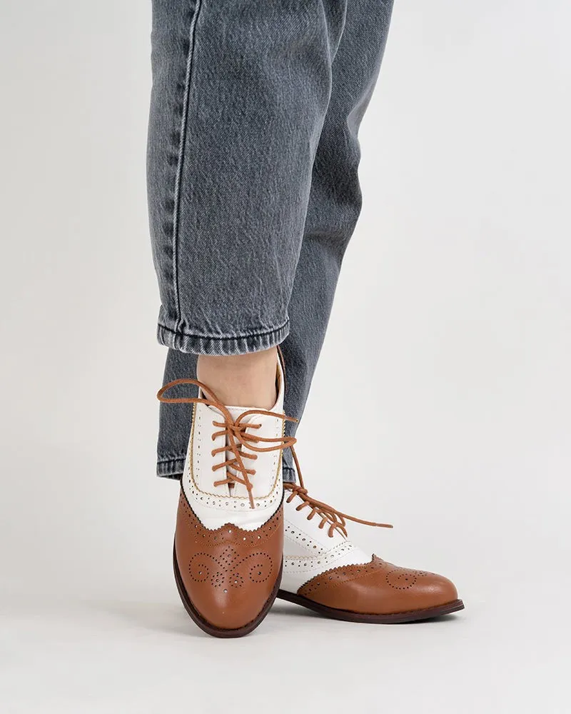 Perforated Lace-up Wingtip Leather Flat Oxfords