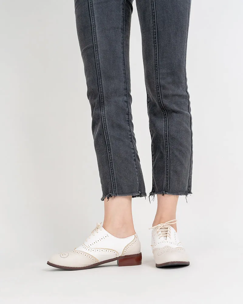 Perforated Lace-up Wingtip Leather Flat Oxfords
