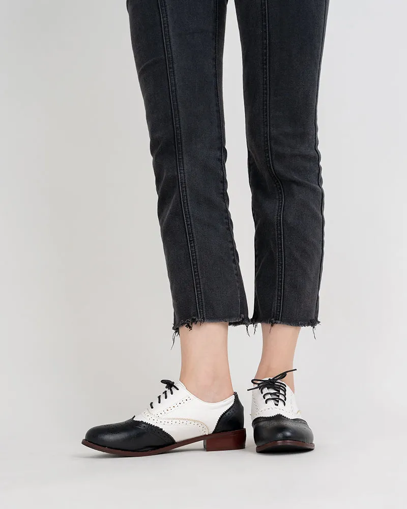 Perforated Lace-up Wingtip Leather Flat Oxfords