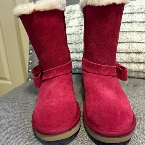 Pink koolaburra by Ugg boots