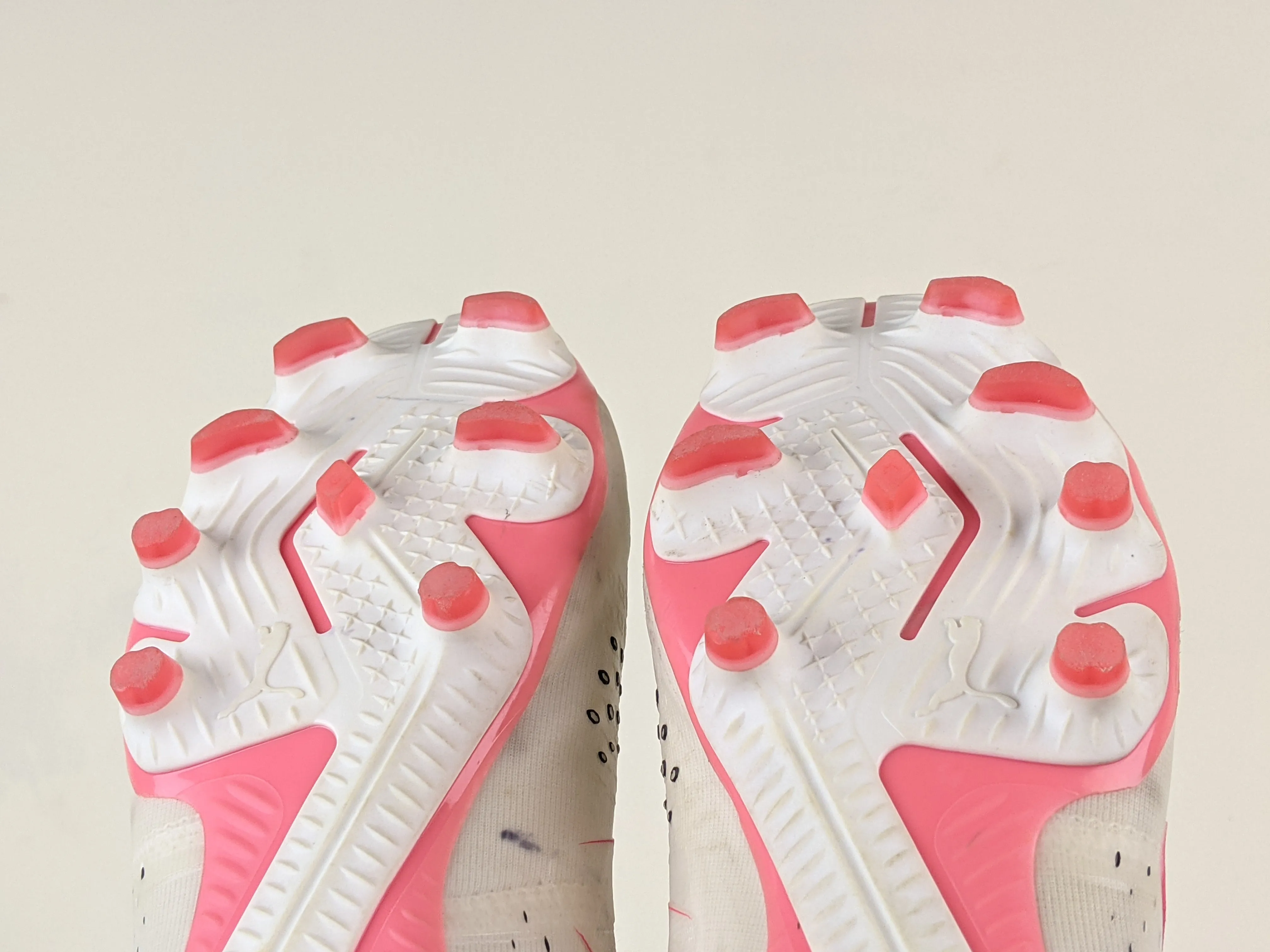 PUMA Future Match FG/AG Breakthrough - PUMA White/PUMA Black/Fire Orchid