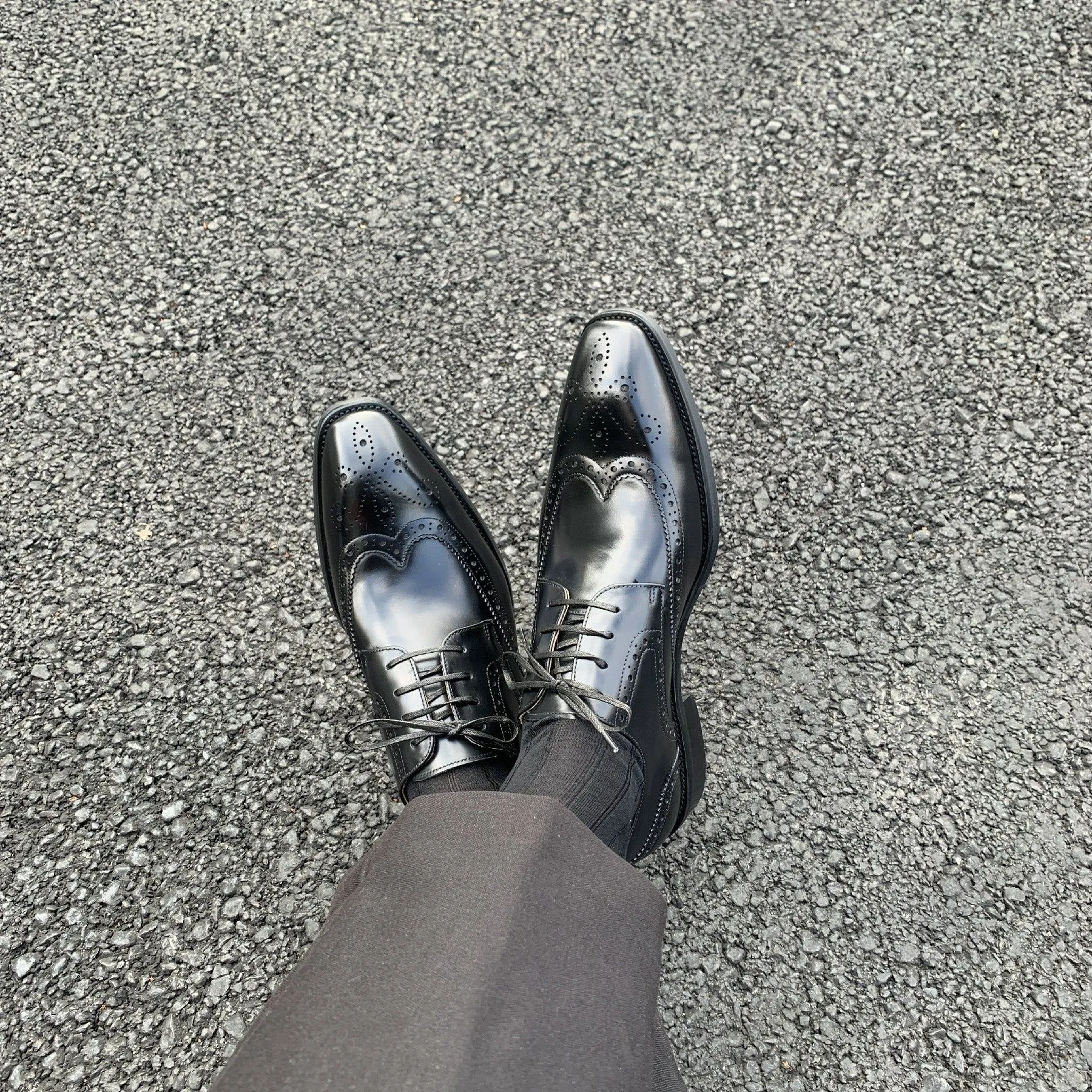 Robert Wingtrip Full Brogue Leather Lace-Up: Handcrafted Luxury Shoes