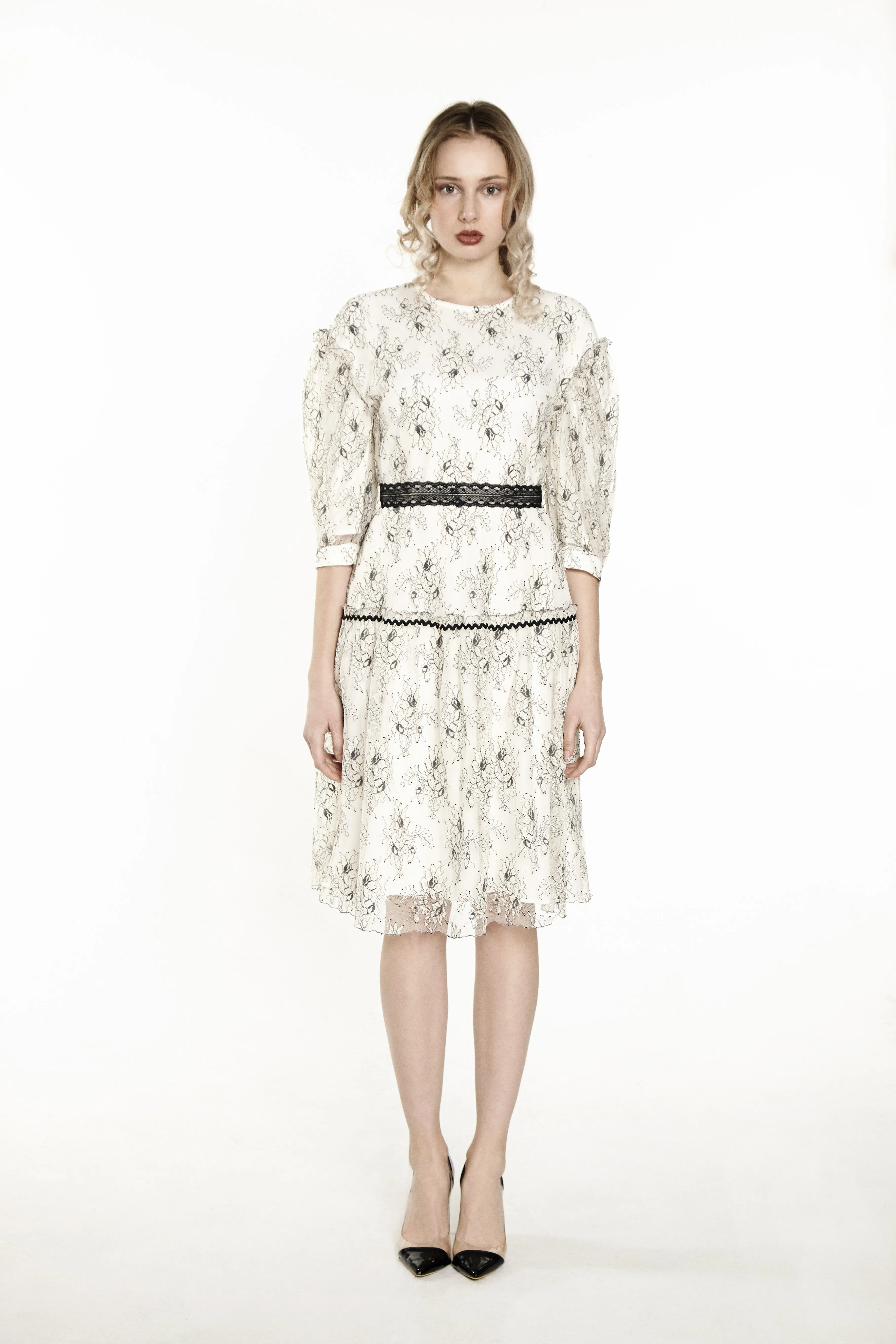 RR • Off-white Italian Lace Dress