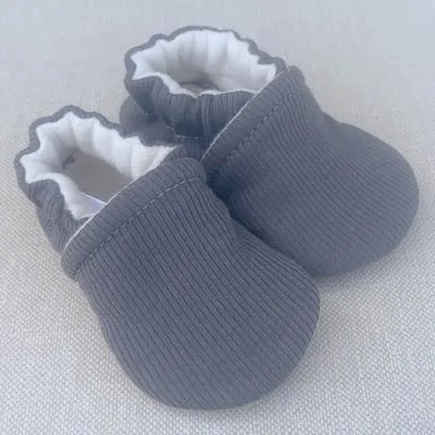 Snow and Arrow Cotton Knit Slippers - Ribbed Axel