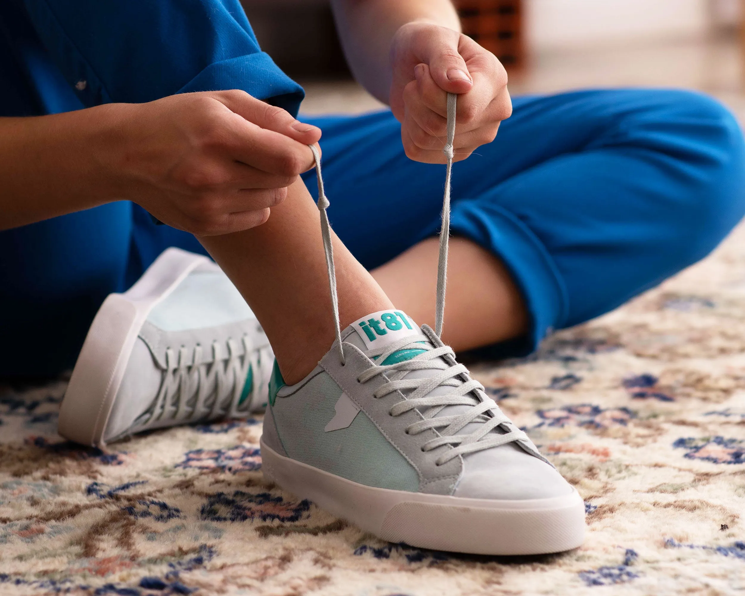 Snowblue Light Blue Low-top