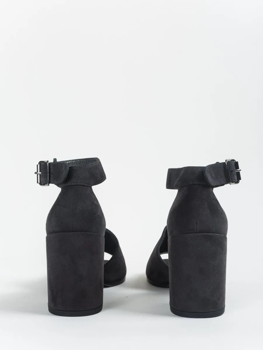 sohogal block heel
