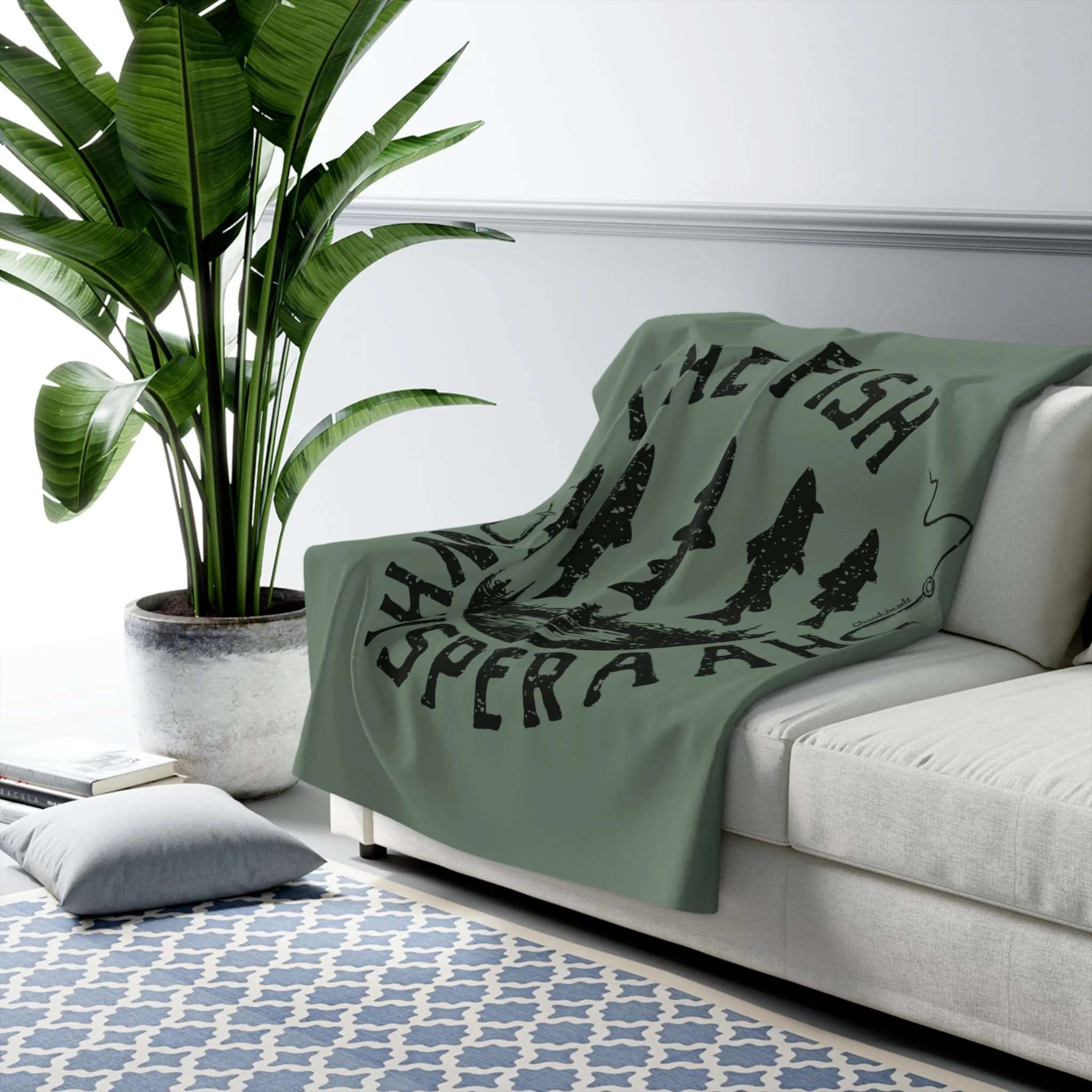 The Fish Whisperaah Sherpa Fleece Blanket - Green