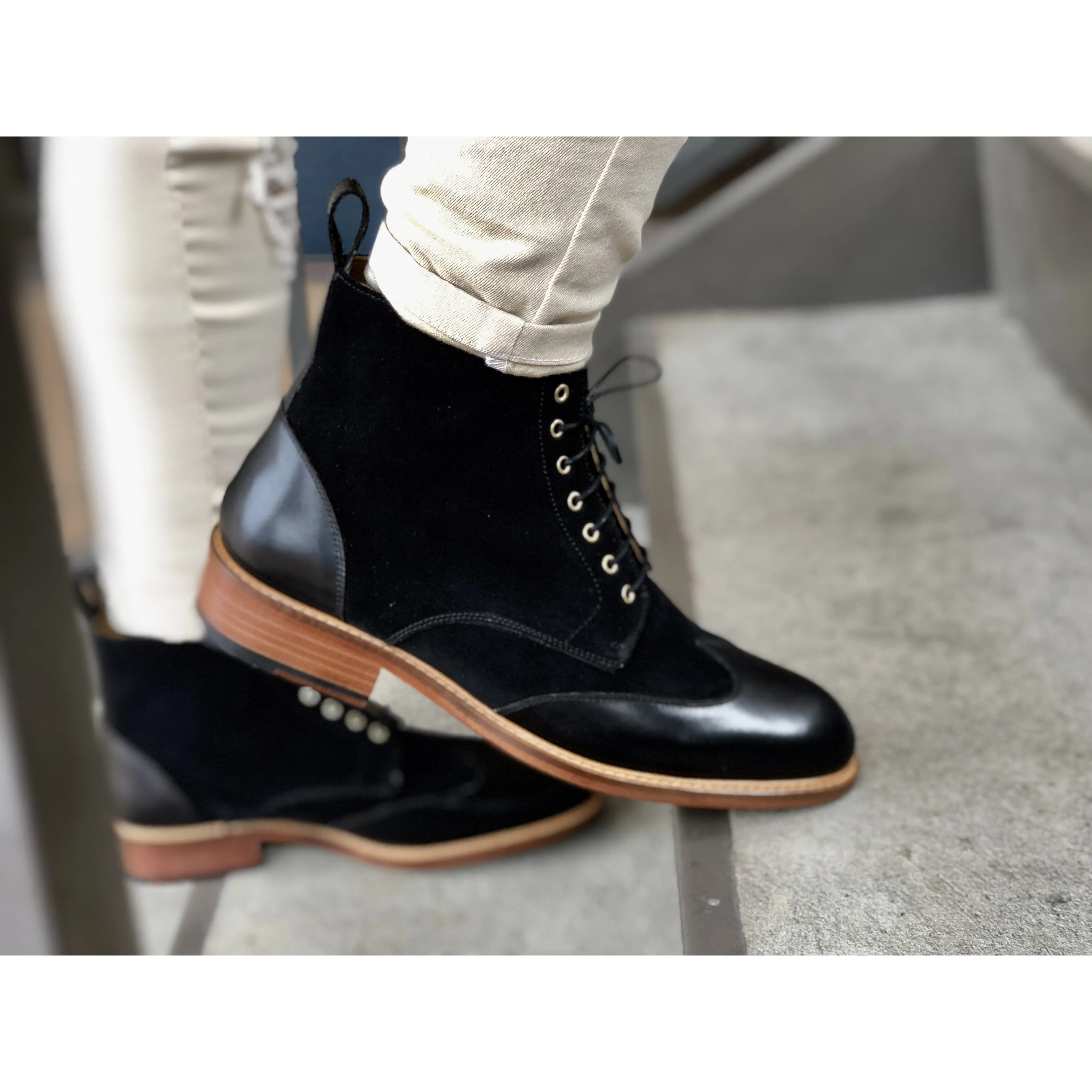 The Winged Valdez Boot in Black