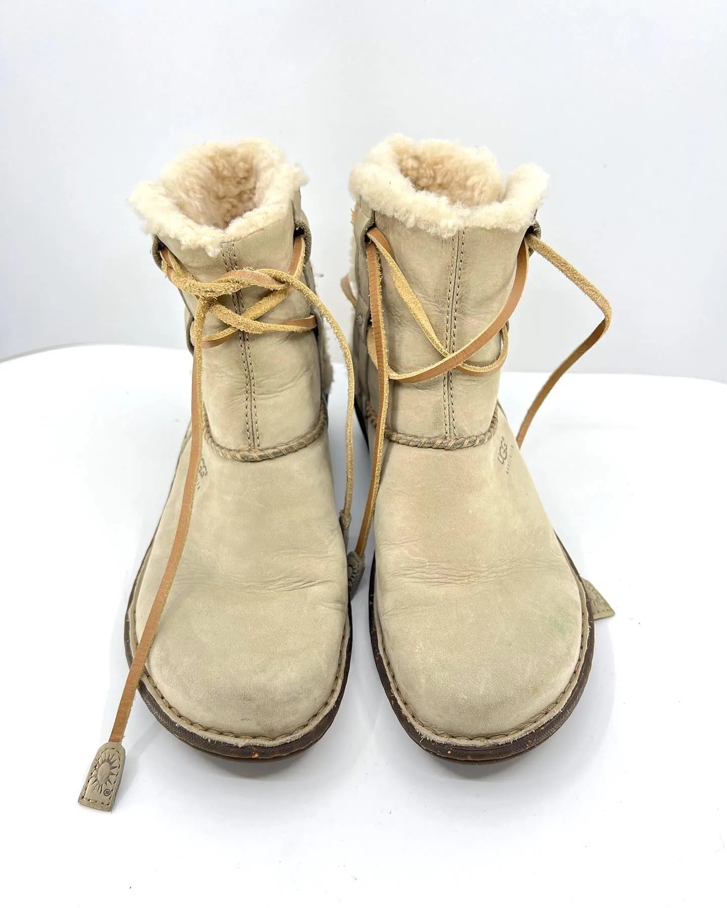 UGG AUSTRALIA COVE SHEARLING TRIMMED ANKLE BOOTS