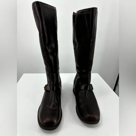 UGG Australia Dahlen Stout Tall Leather Fully Lined Boots Size 9 Style 1006043