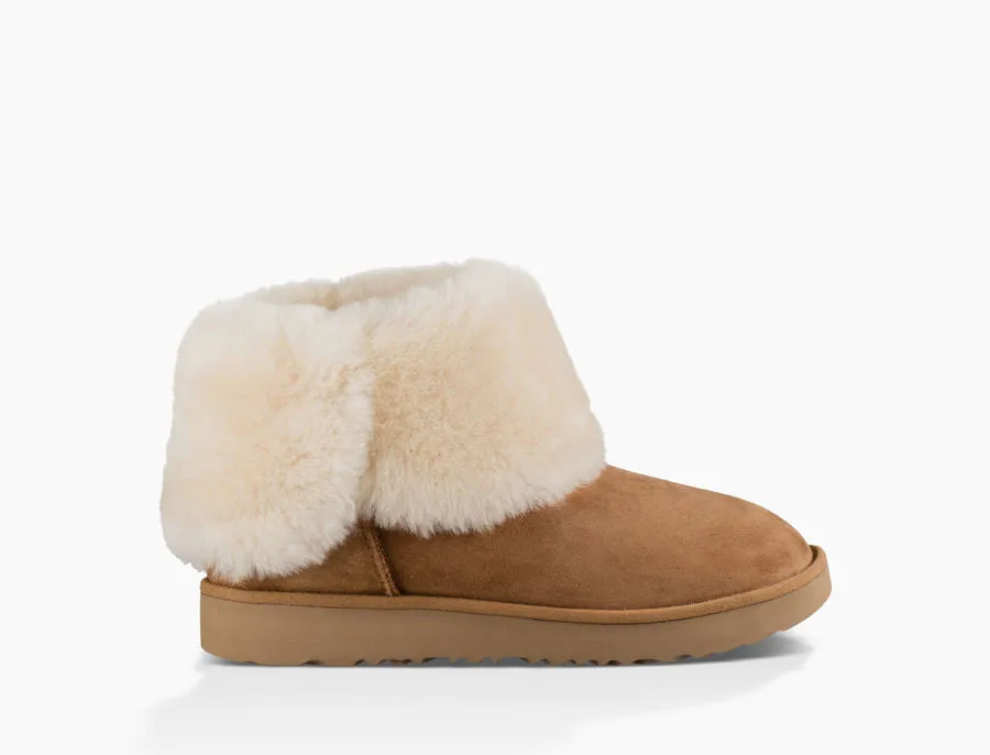 UGG Australia Women's Classic Cuff Short | Chestnut