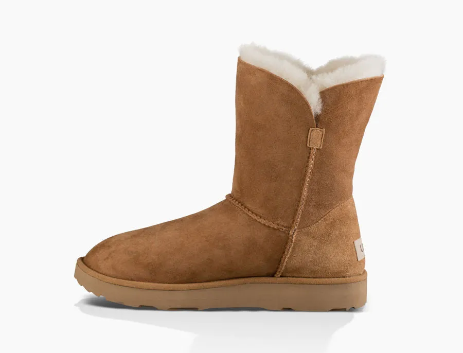 UGG Australia Women's Classic Cuff Short | Chestnut