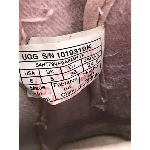 UGG Girls Corene Silver Metallic Suede Pink Lace Up Boots Size 6