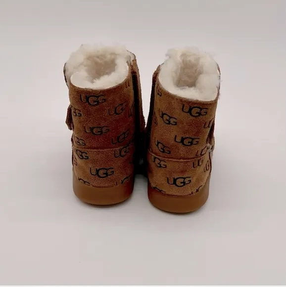 UGG INFANT KEELAN  BOOTS Size 7 BRAND NEW