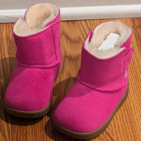 UGG Keelan Pink Azalea boots