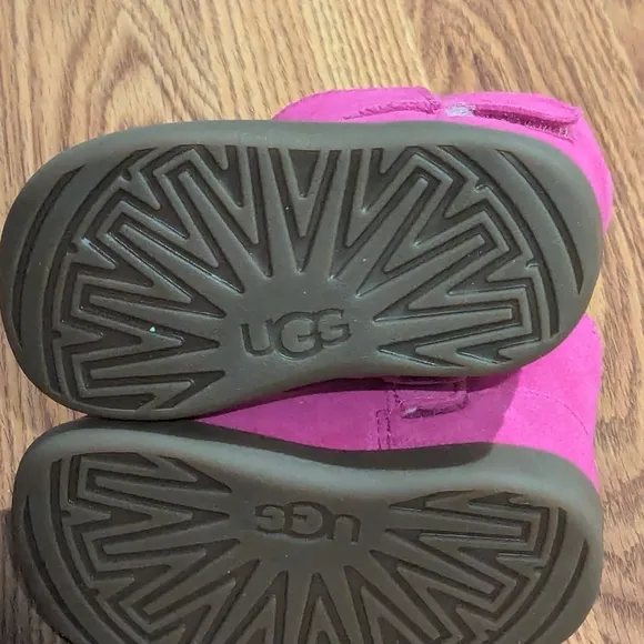 UGG Keelan Pink Azalea boots