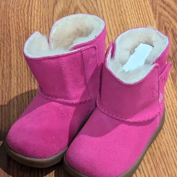 UGG Keelan Pink Azalea boots