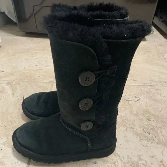 UGG Kids Bailey Button Black Boots