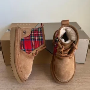 Ugg Neumel II Red Plaid/Chestnut Suede Toddler Boots- SZ 9 C