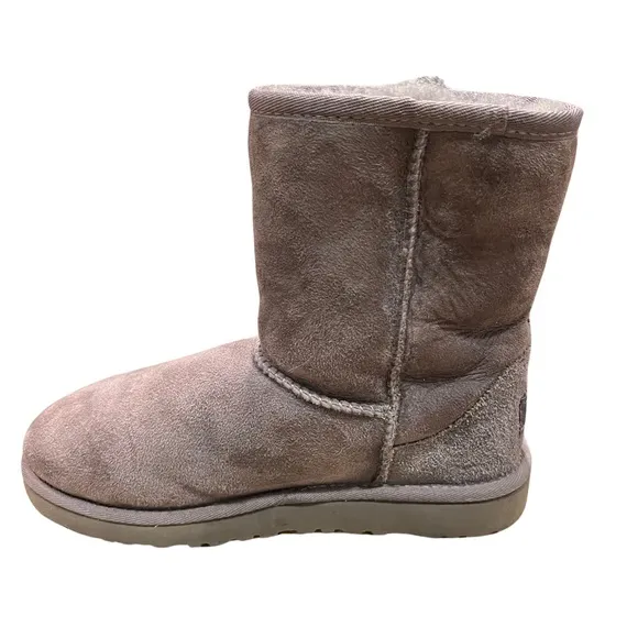 UGG BOOTS EUC KIDS SIZE 3 GRAY